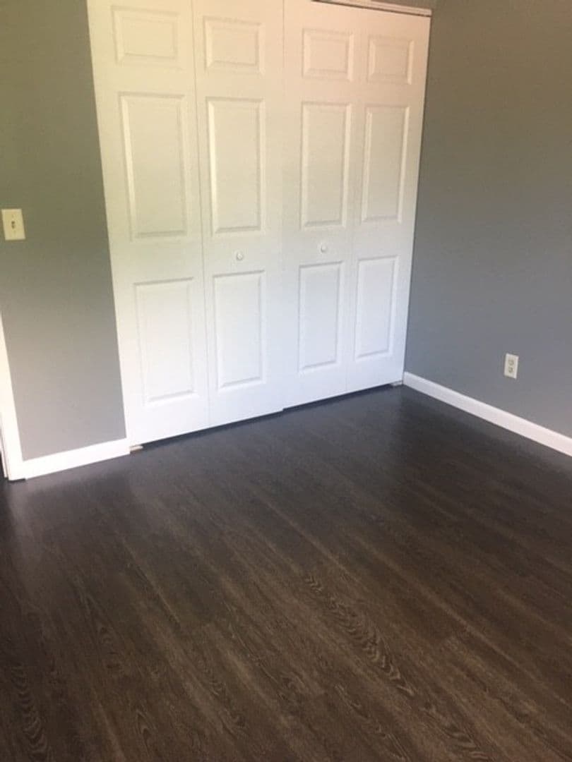 Minneapolis Apartment: 2107 21st Ave South