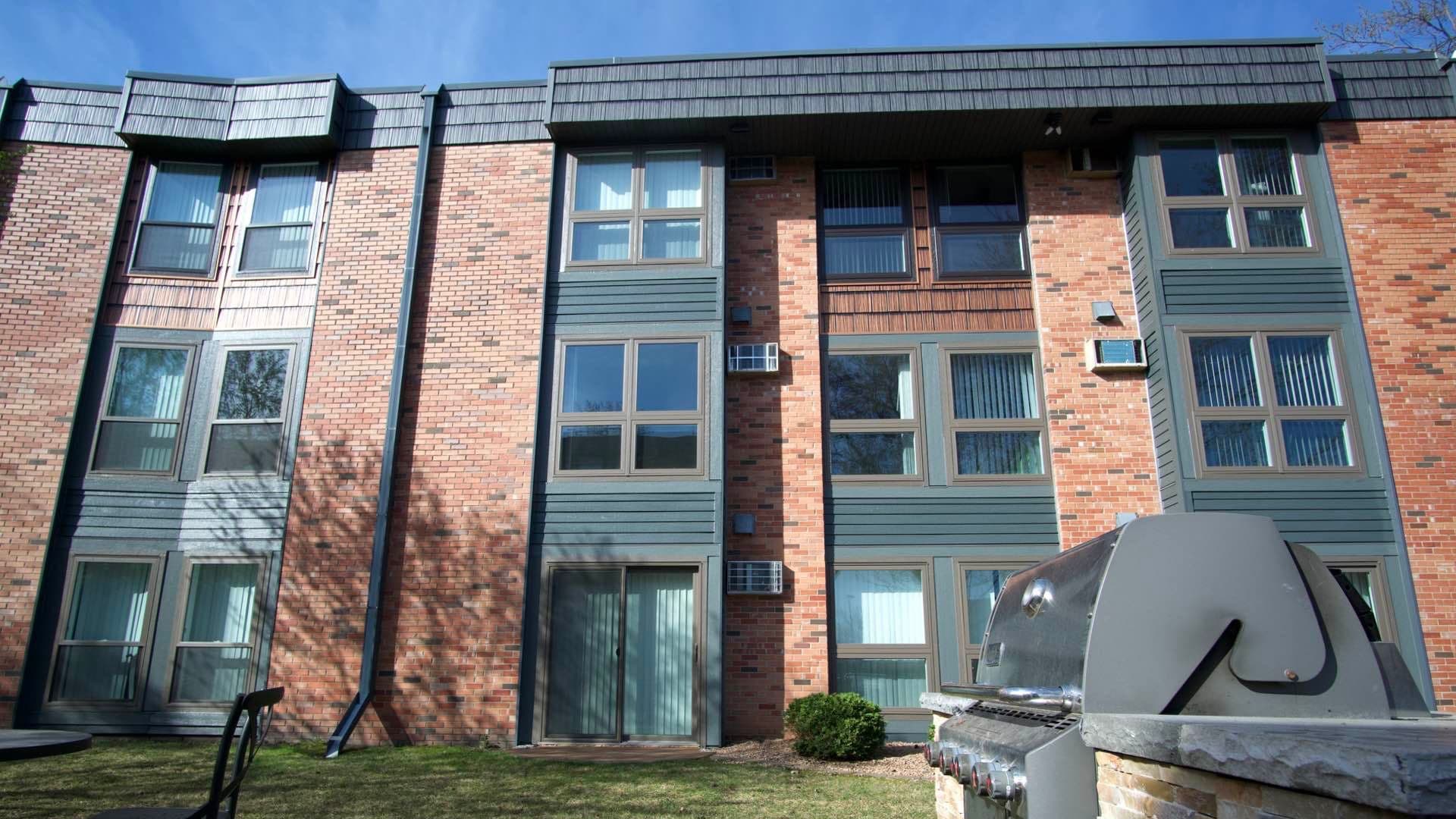 Saint Louis Park Apartment: 2480 MN-100