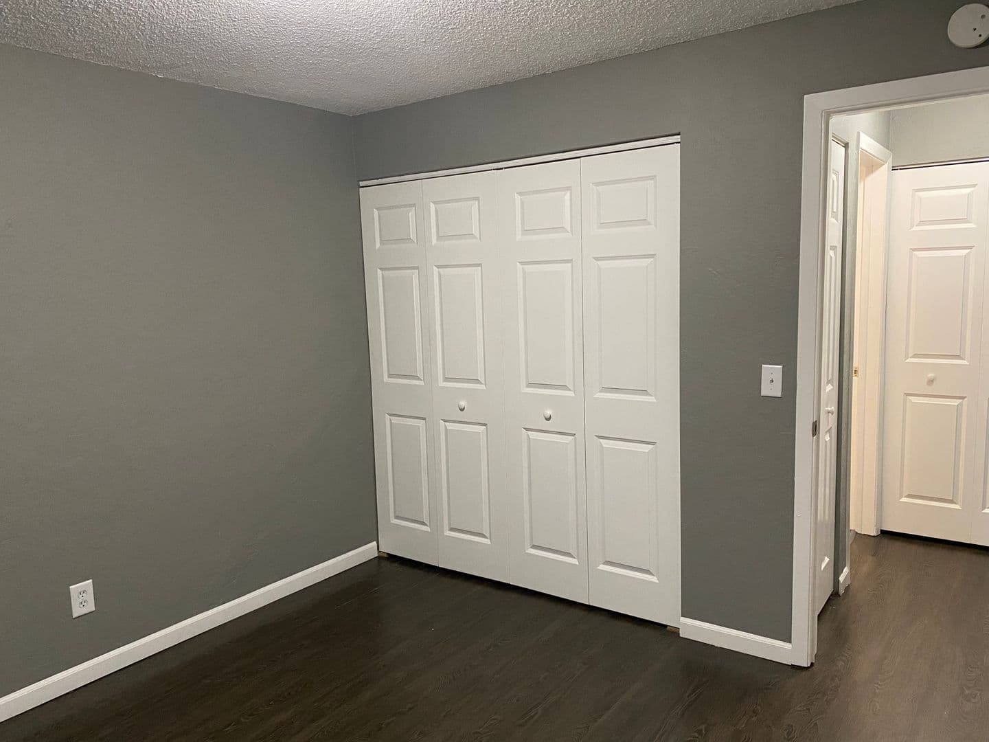 Minneapolis Apartment: 2107 21st Ave South