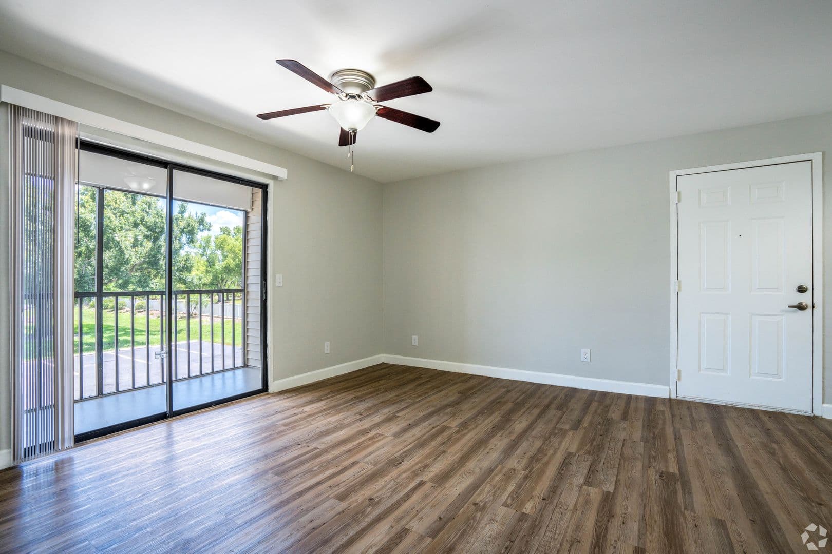Fort Myers Apartment: 7334-7371 Pinnacle Pines Drive