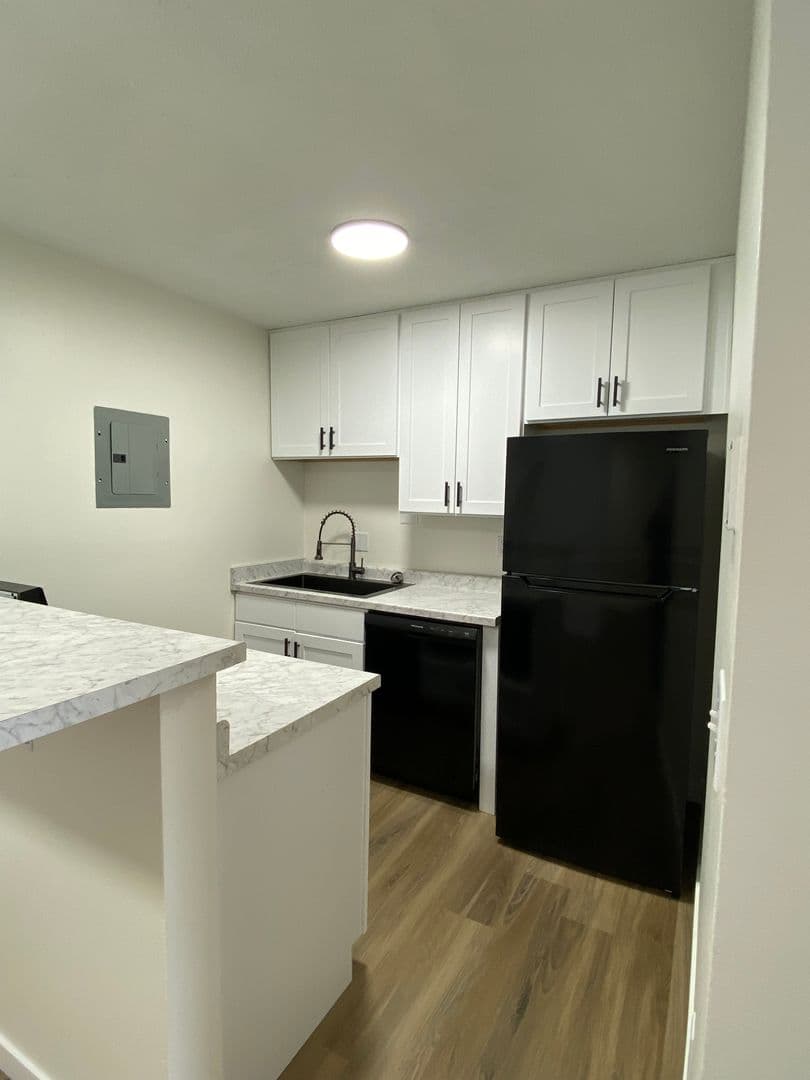 Saint Louis Park Apartment: 2524 Highway 100 S