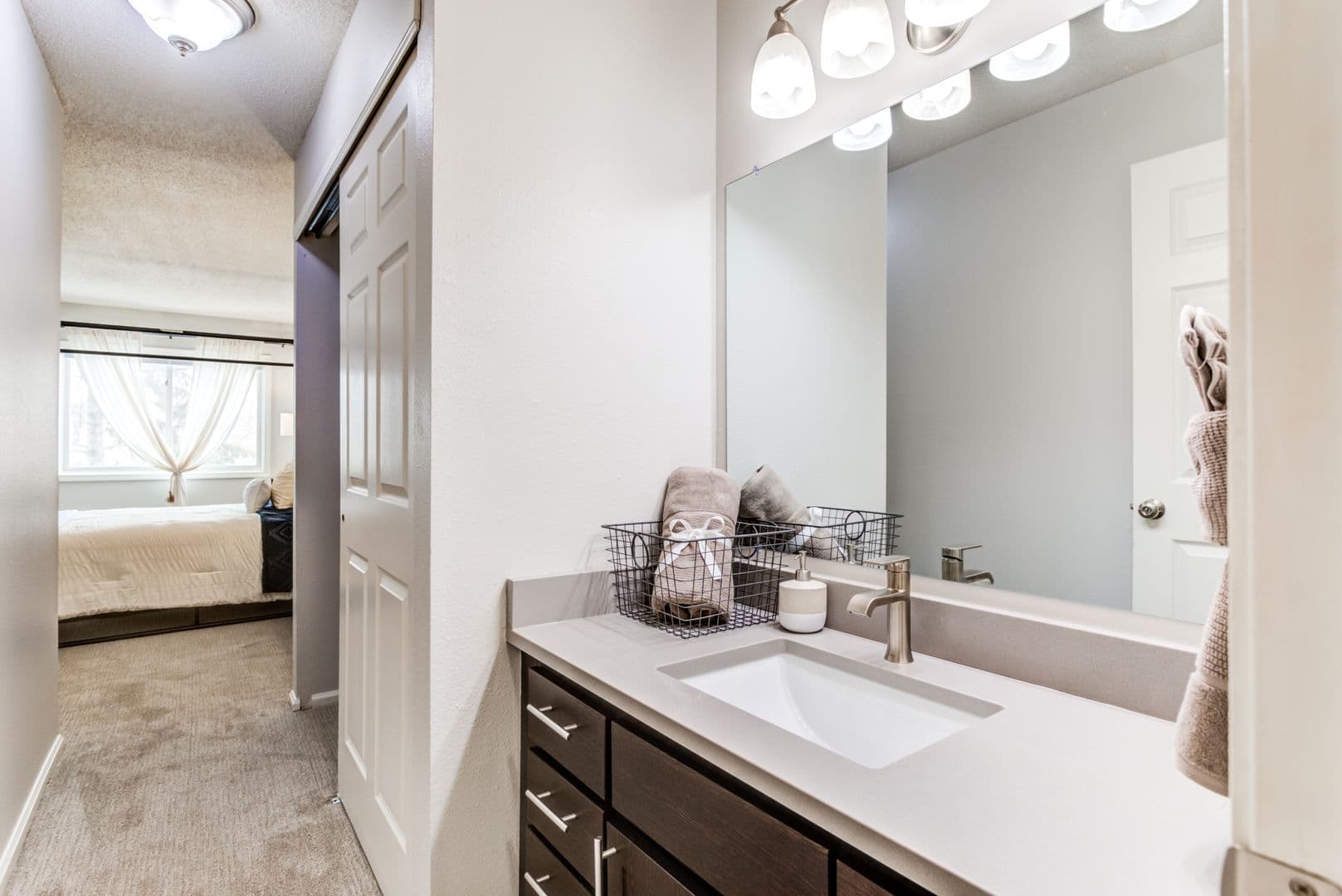 Saint Louis Park Apartment: 7450 Highway 7