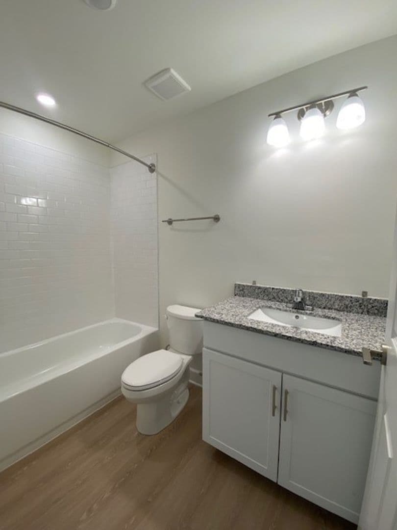 Fort Myers Apartment: 16520-16538 San Carlos Blvd