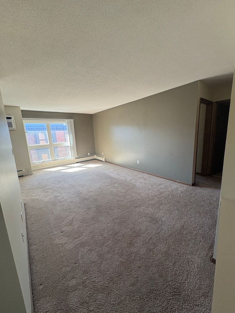 Saint Louis Park Apartment: 2480 MN-100