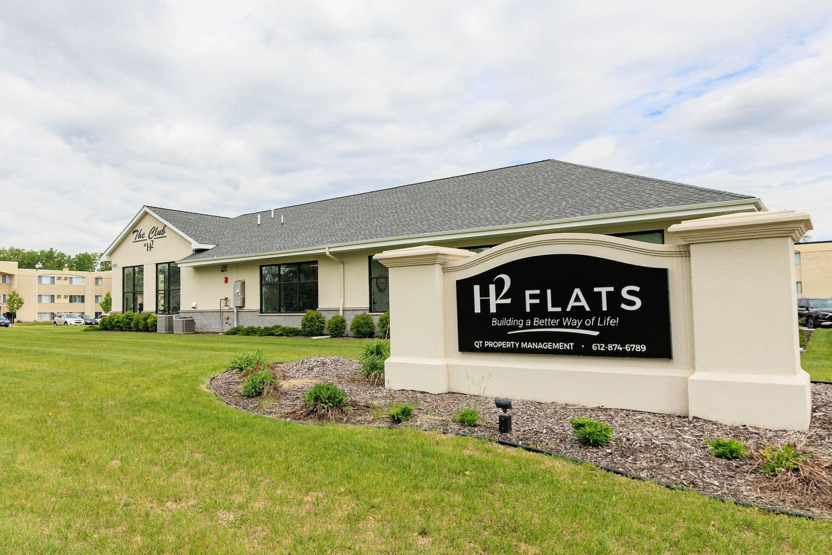 Mounds View Apartment: 2659 County Road H2