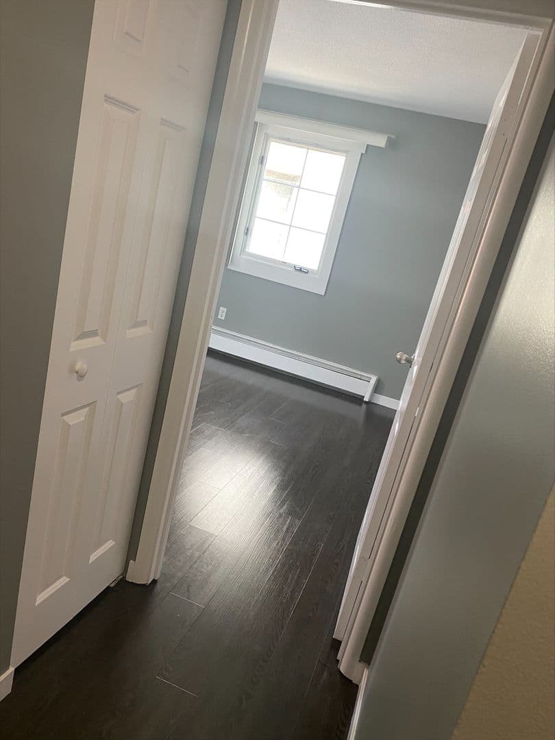 Minneapolis Apartment: 2107 21st Ave South
