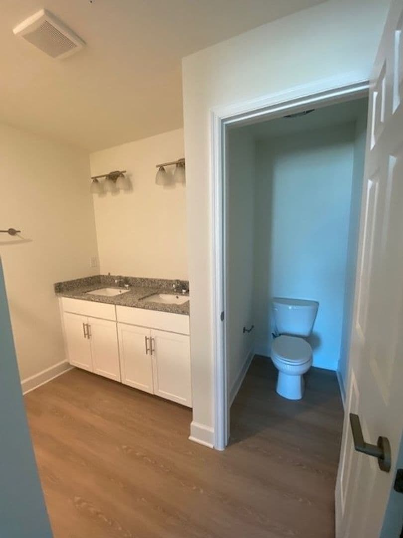 Fort Myers Apartment: 16520-16538 San Carlos Blvd