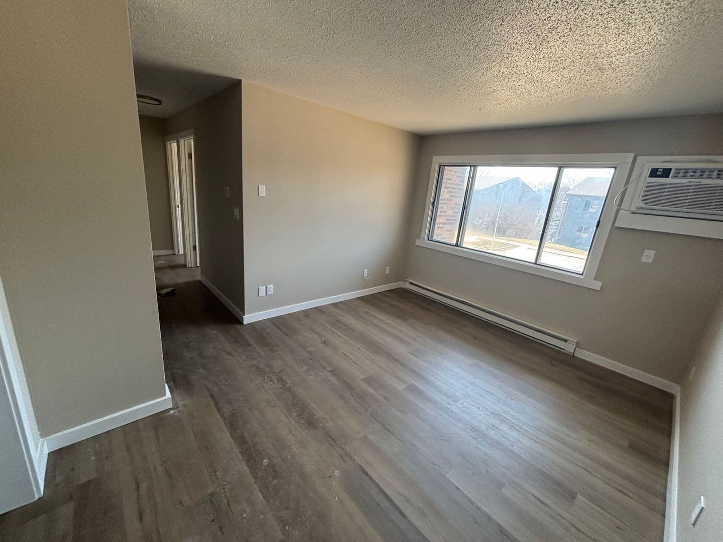 Carroll Apartment: 512 E 18th St