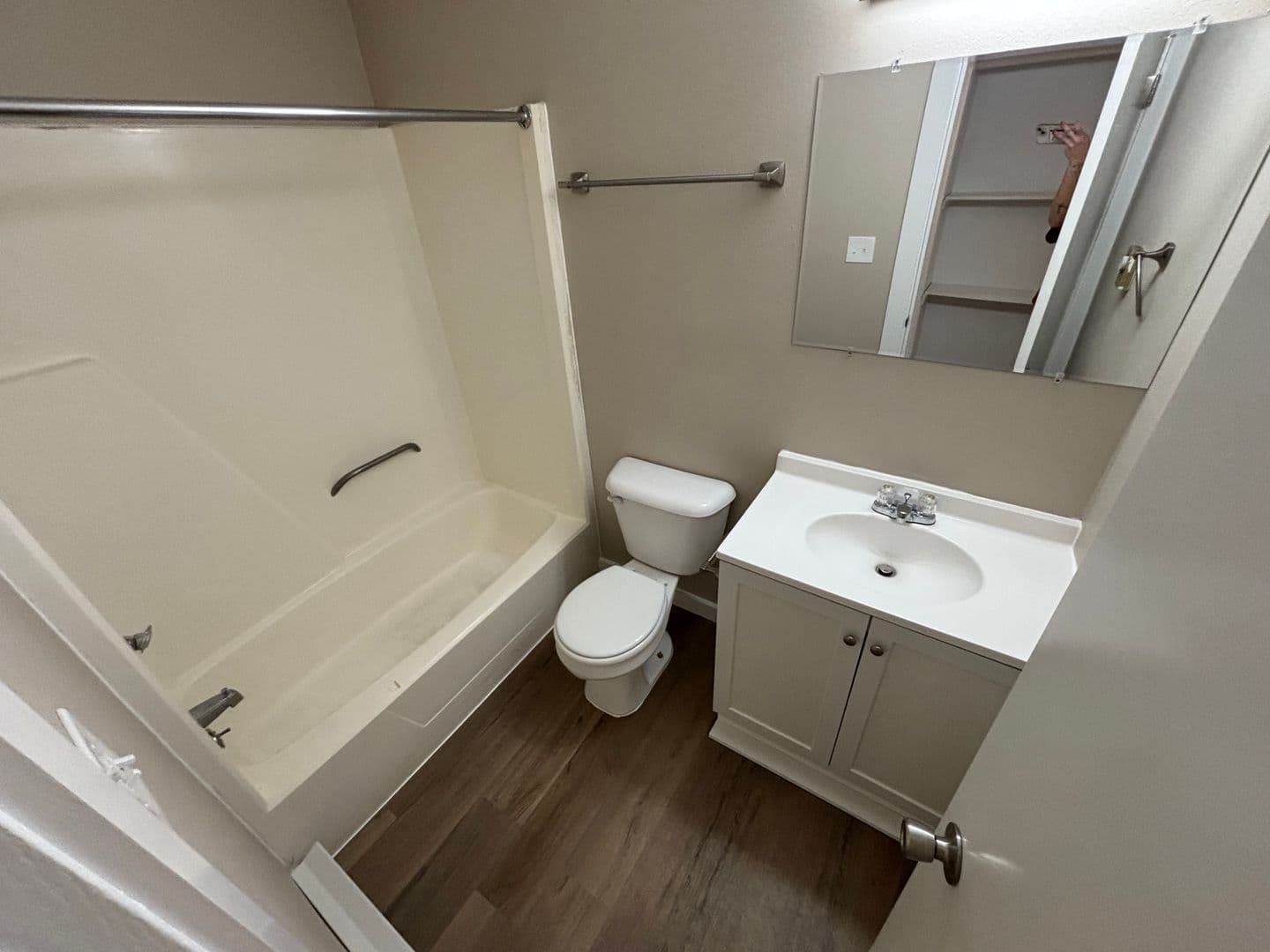 Carroll Apartment: 520 E 18th St