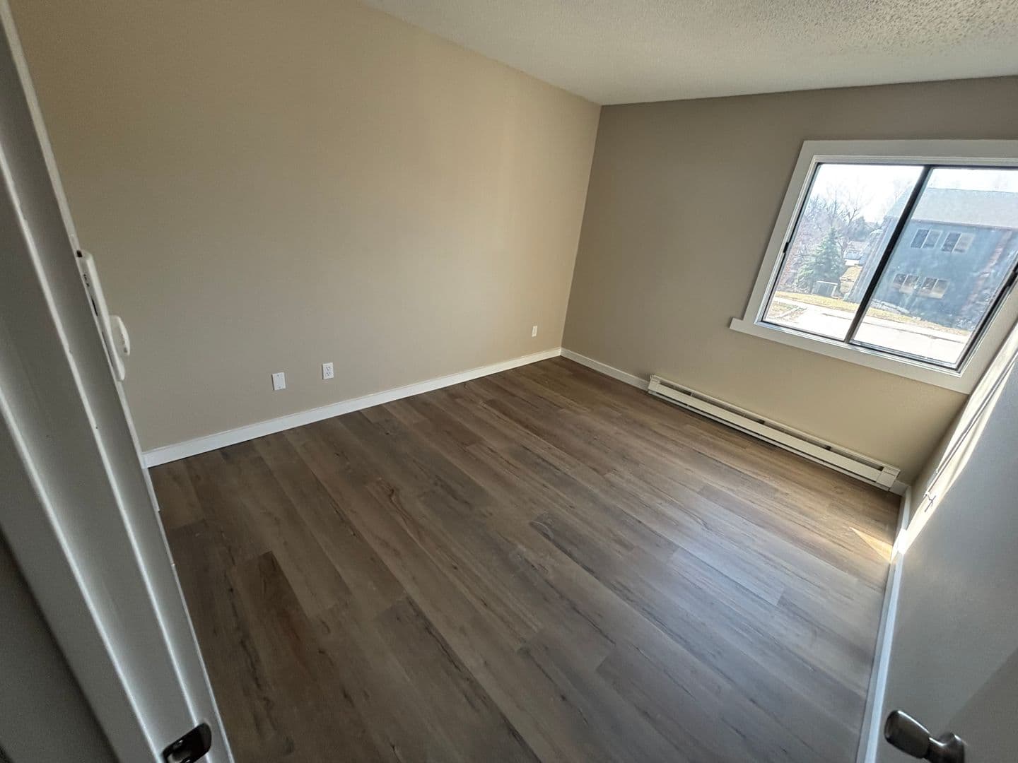 Carroll Apartment: 512 E 18th St