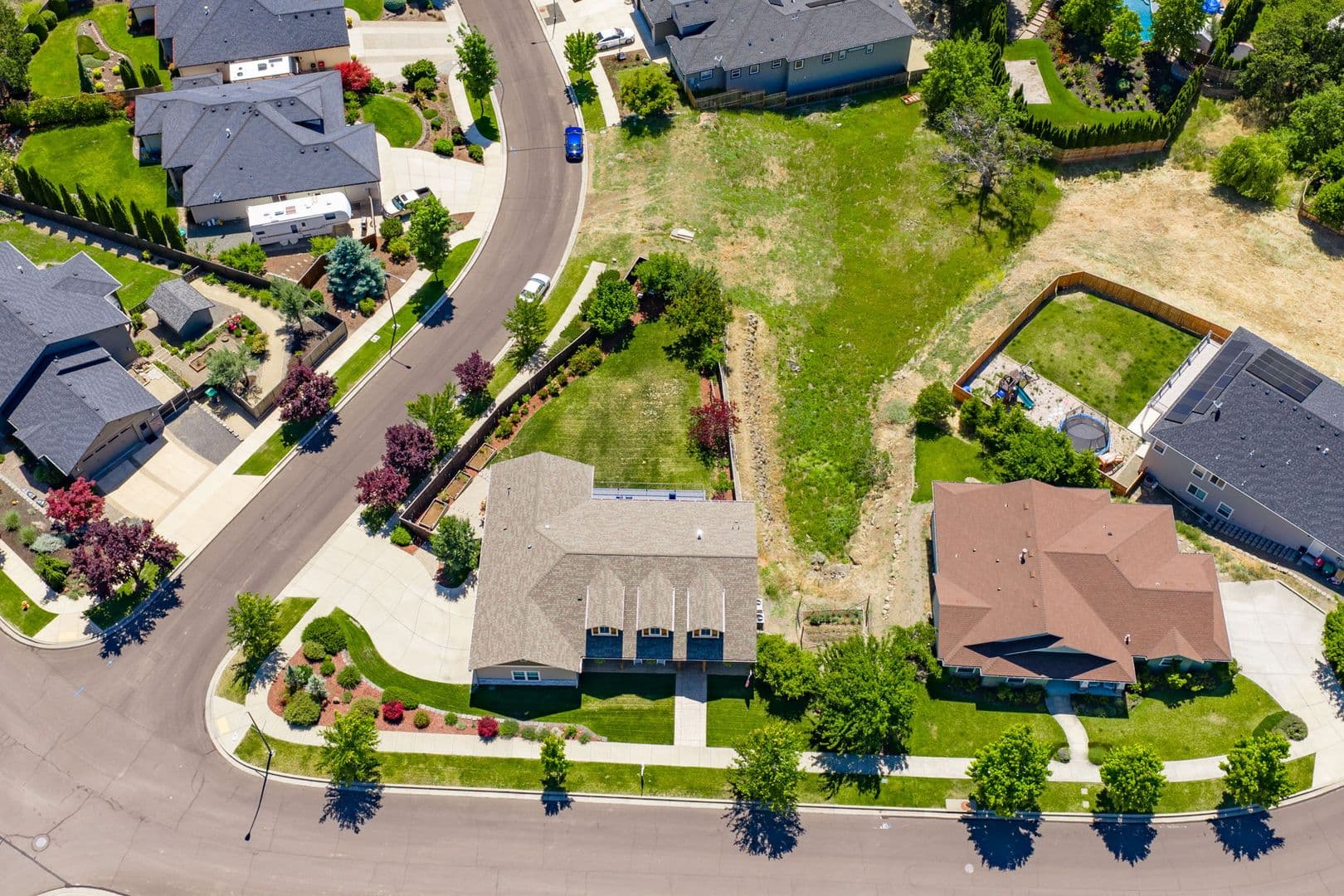 Medford House: 4432 Vista Pointe Drive