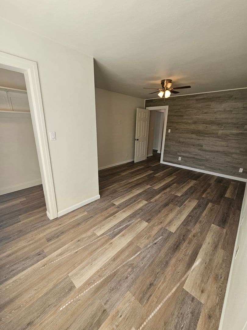 Medford House: 1122 W 11th Street