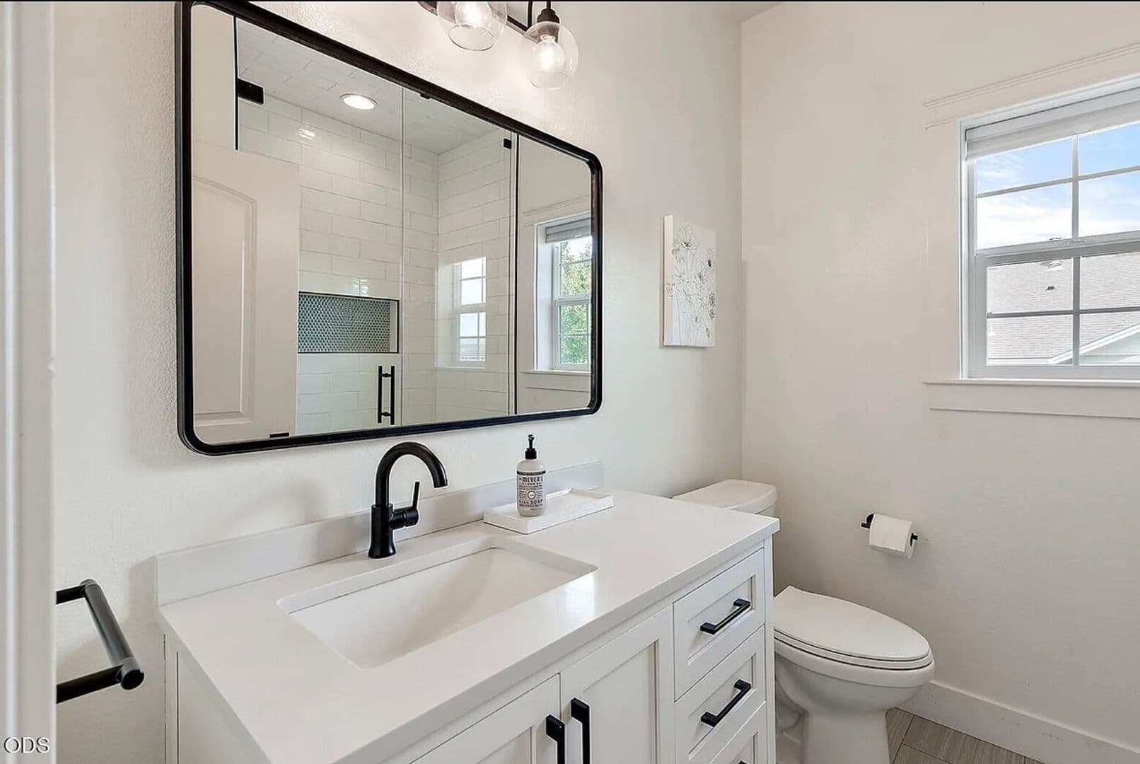 Medford House: 4432 Vista Pointe Drive
