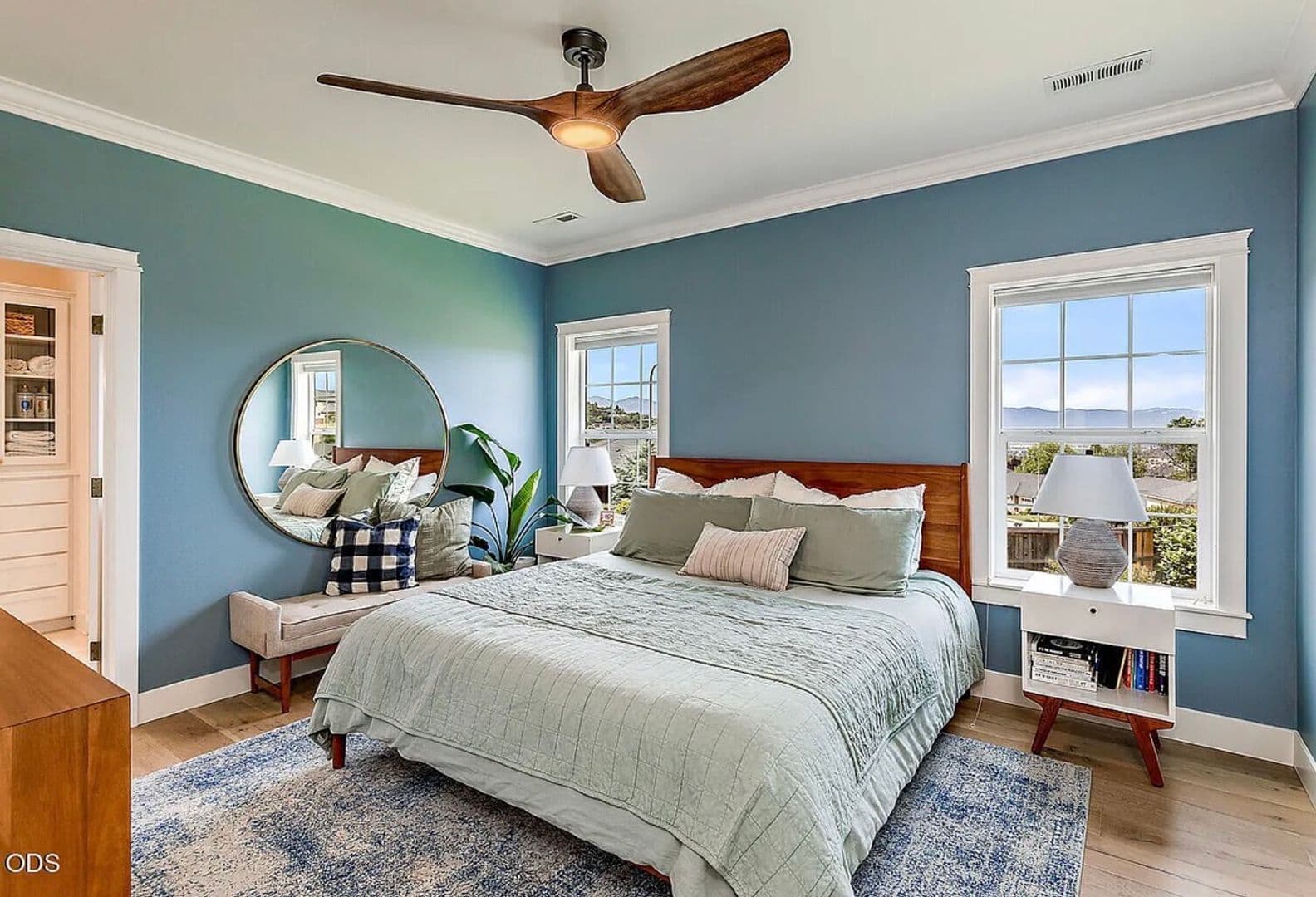 Medford House: 4432 Vista Pointe Drive