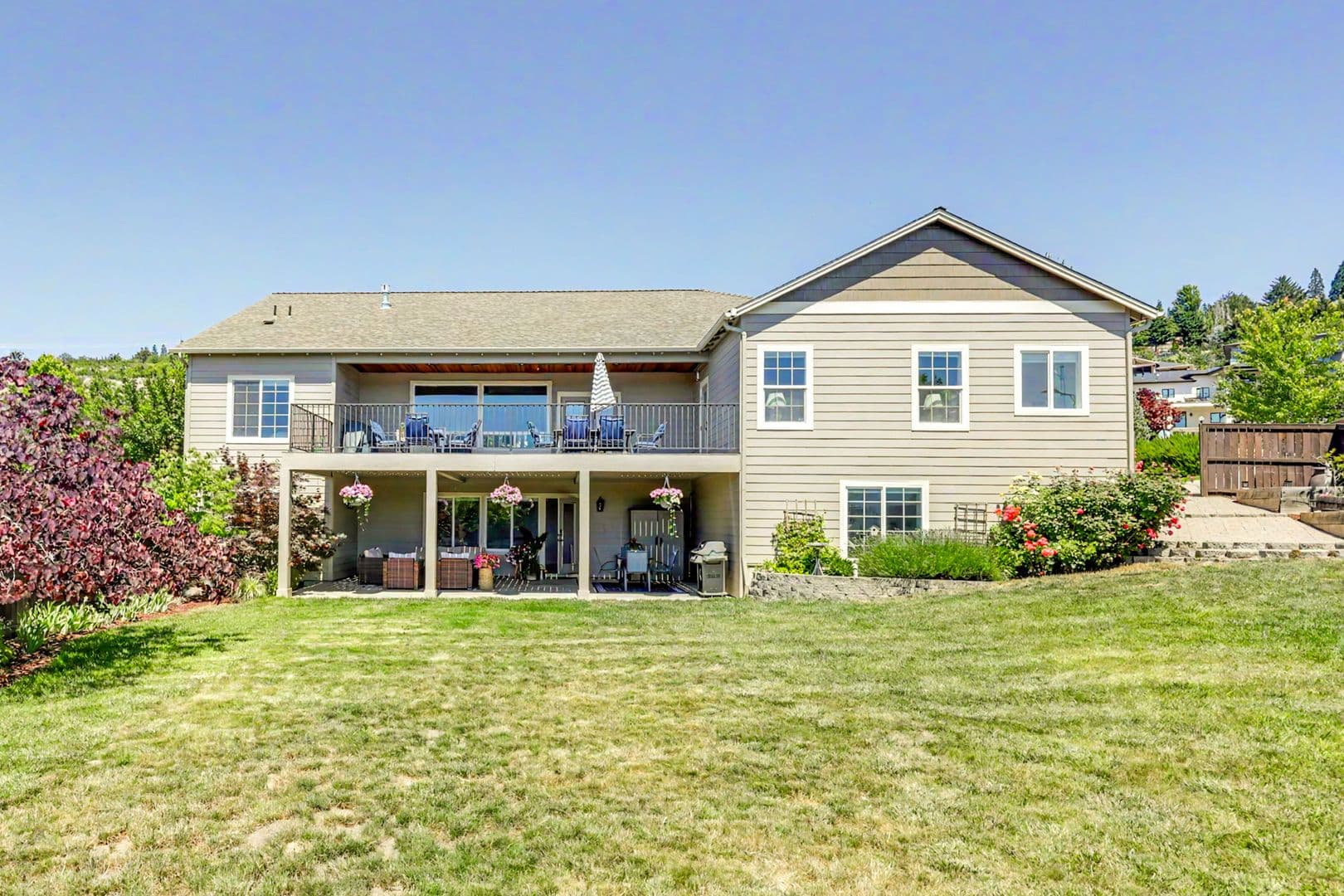 Medford House: 4432 Vista Pointe Drive
