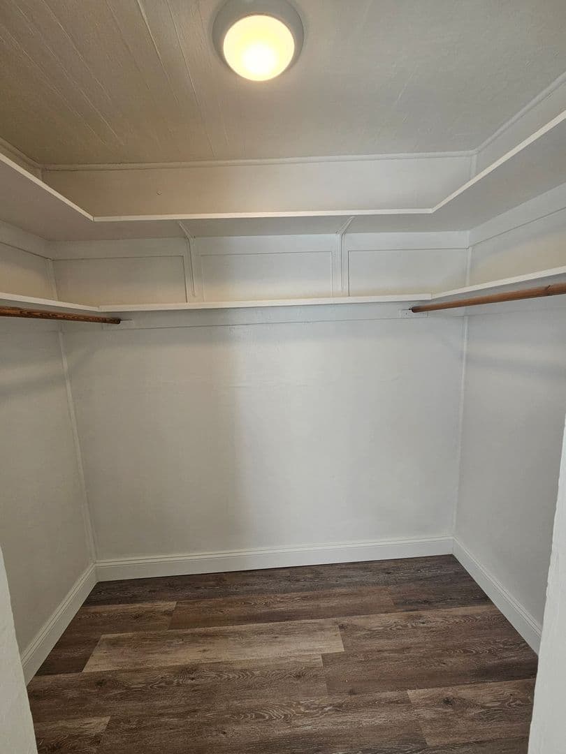 Medford House: 1122 W 11th Street