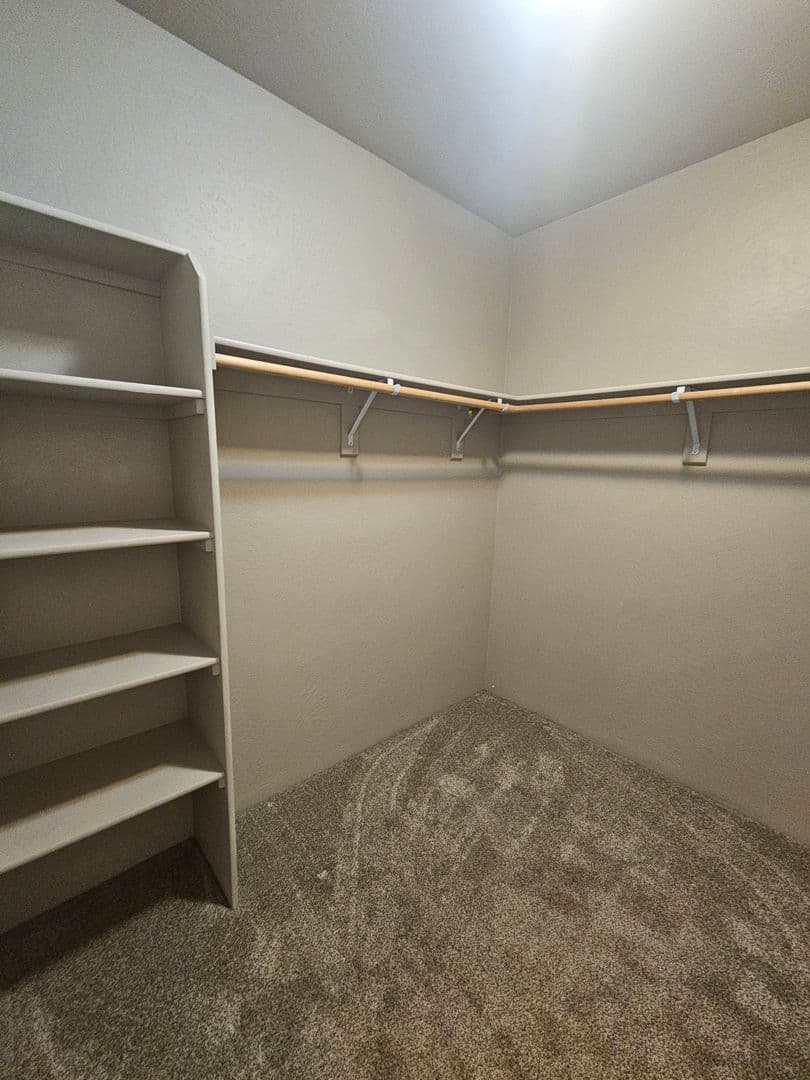 Medford Apartment: 3533 Juanipero Way