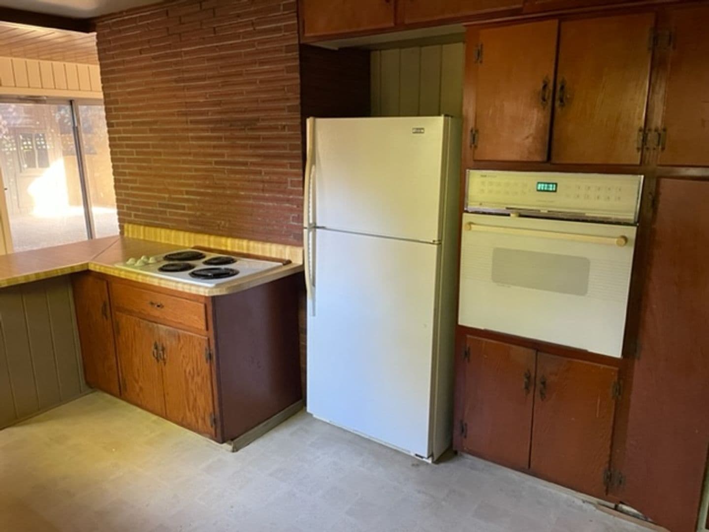 Medford Apartment: 871/871.5 Swing Lane