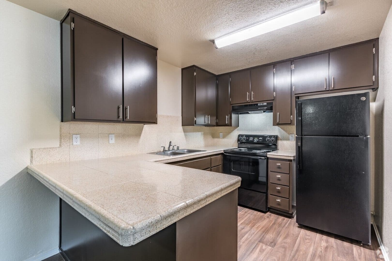 Carmichael Apartment: 5324 Marconi Ave. - 77