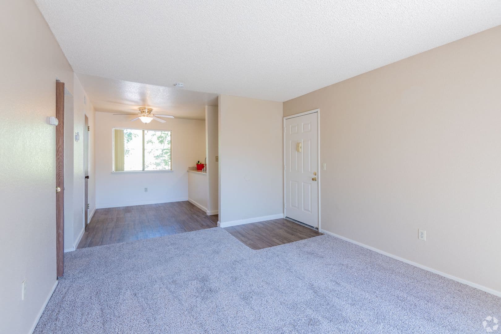 Sacramento Apartment: 8550 Florin Road
