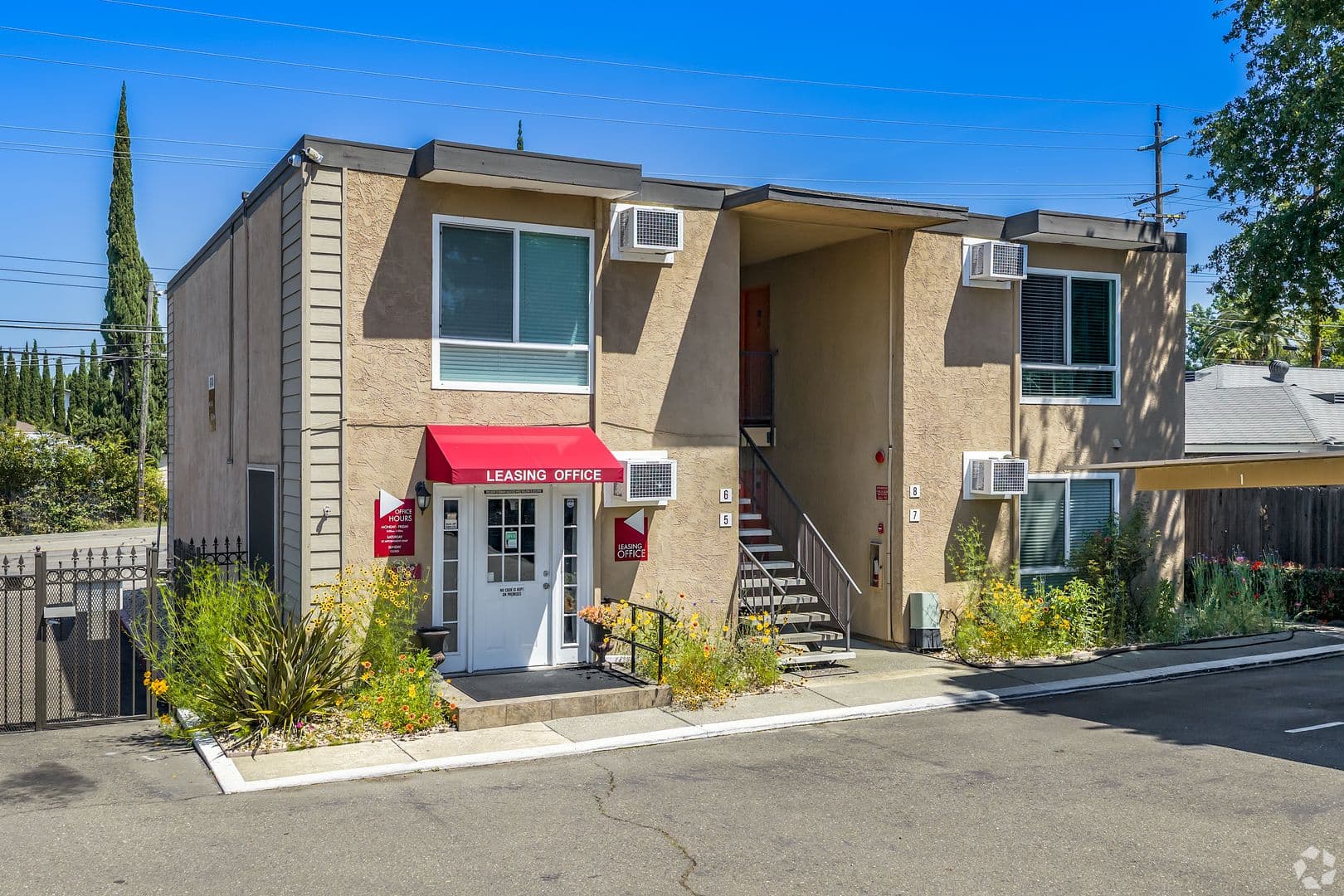 Carmichael Apartment: 8740 Fair Oaks Blvd.