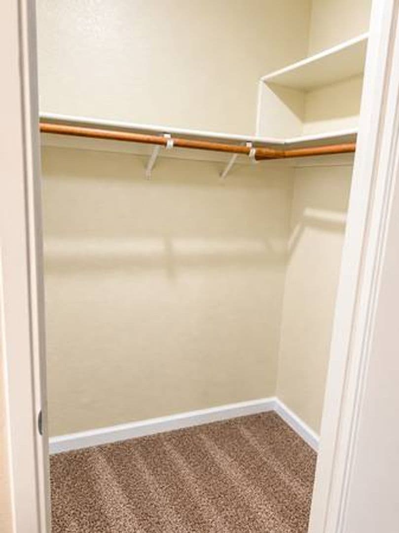 Sacramento Apartment: 5341 Walnut Ave