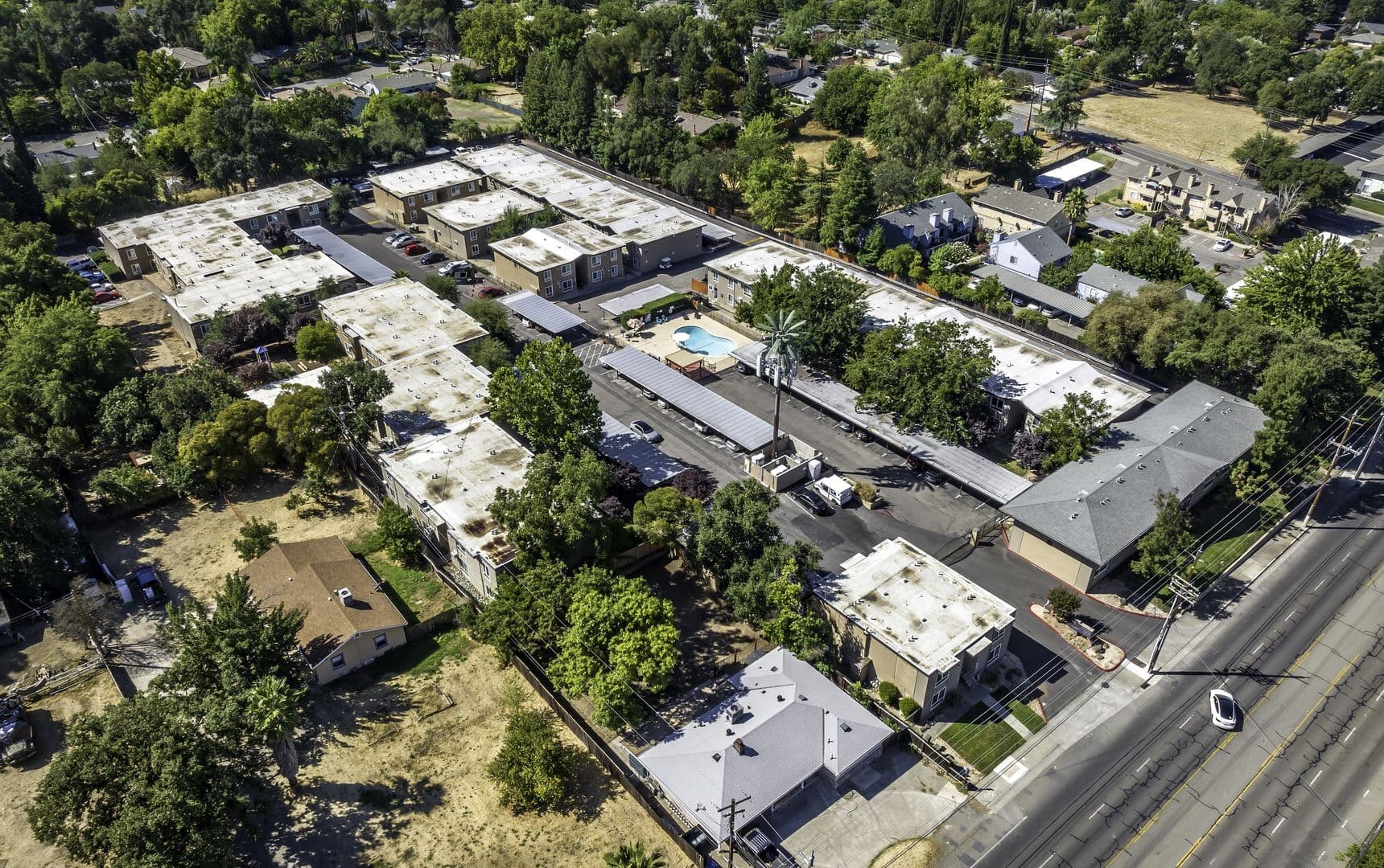 Carmichael Apartment: 8740 Fair Oaks Blvd.