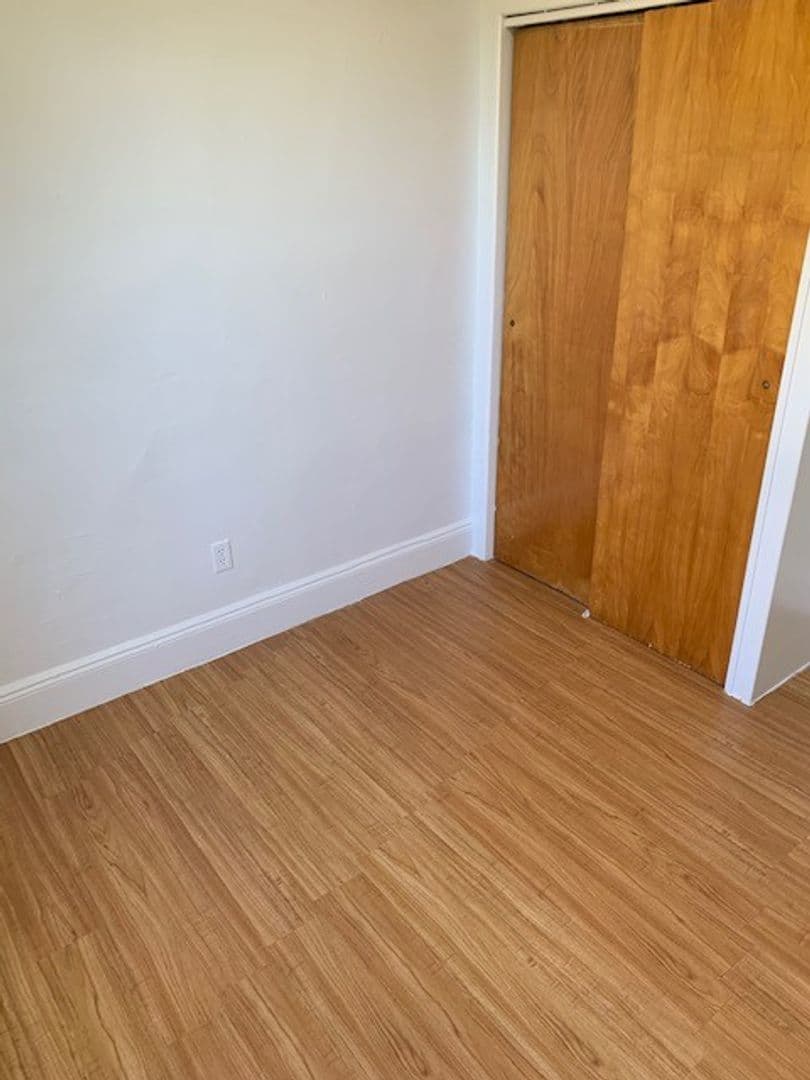 Bayonne Apartment: 205 Prospect Avenue