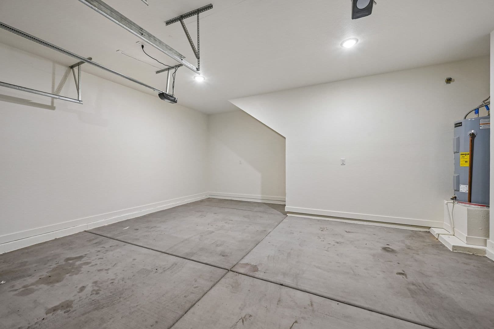Phoenix Apartment: 828 East Apollo Road