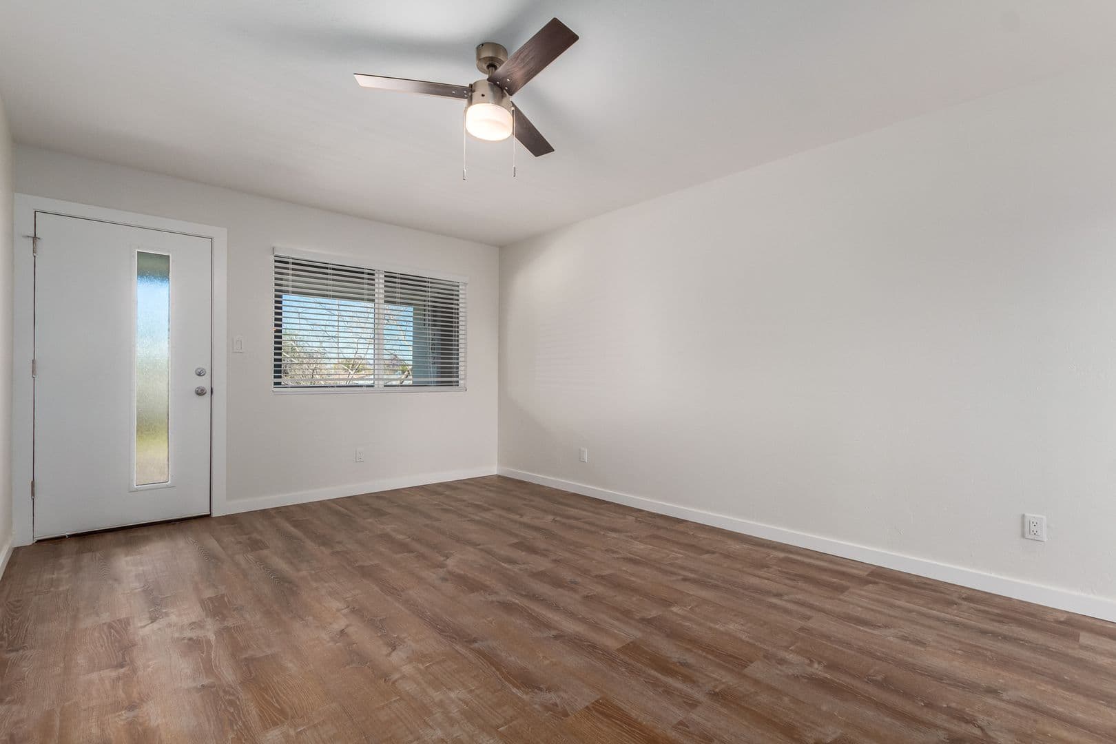 Scottsdale, Apartment: 7602 E Polk St