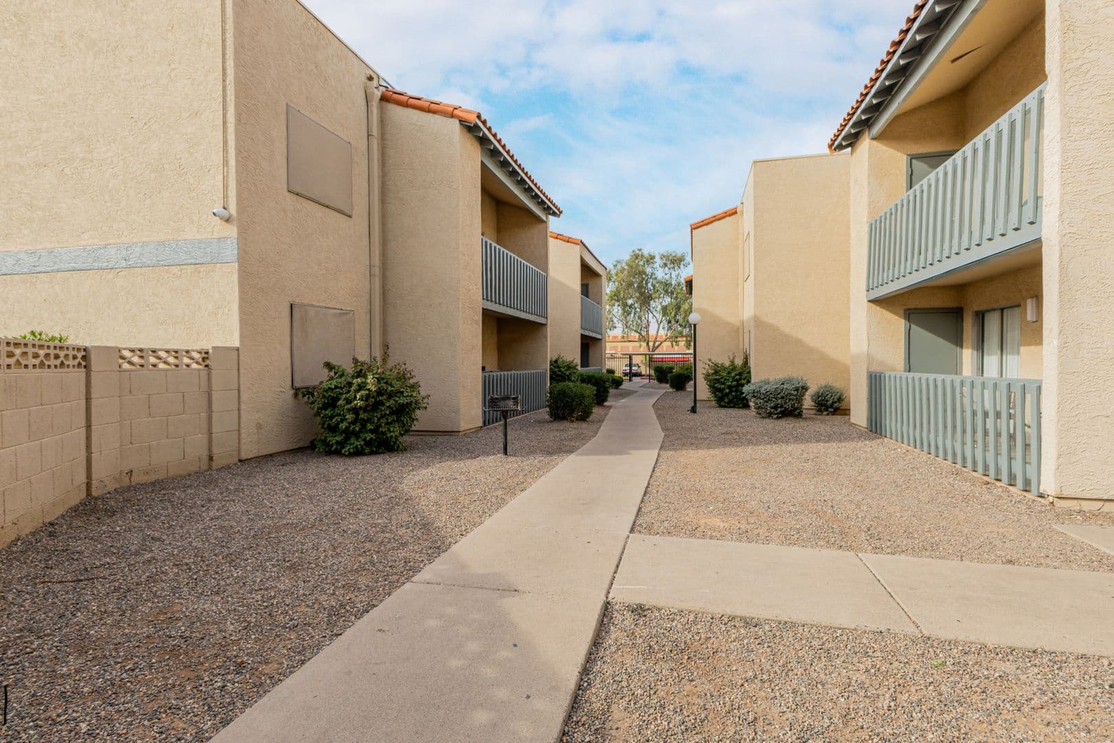 Phoenix Apartment: 27 E Corona Ave