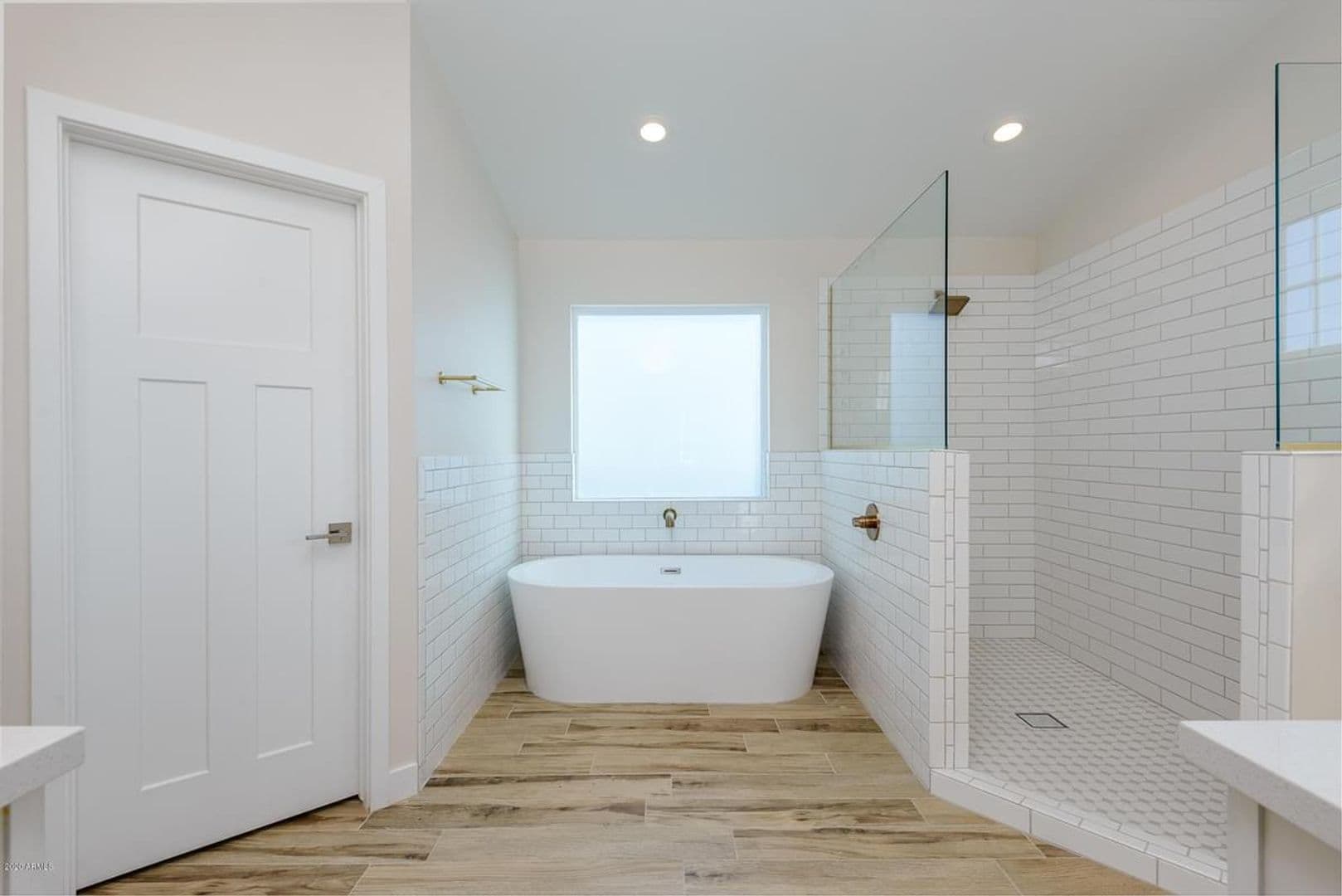 Phoenix Apartment: 3240 E. Pinchot Ave
