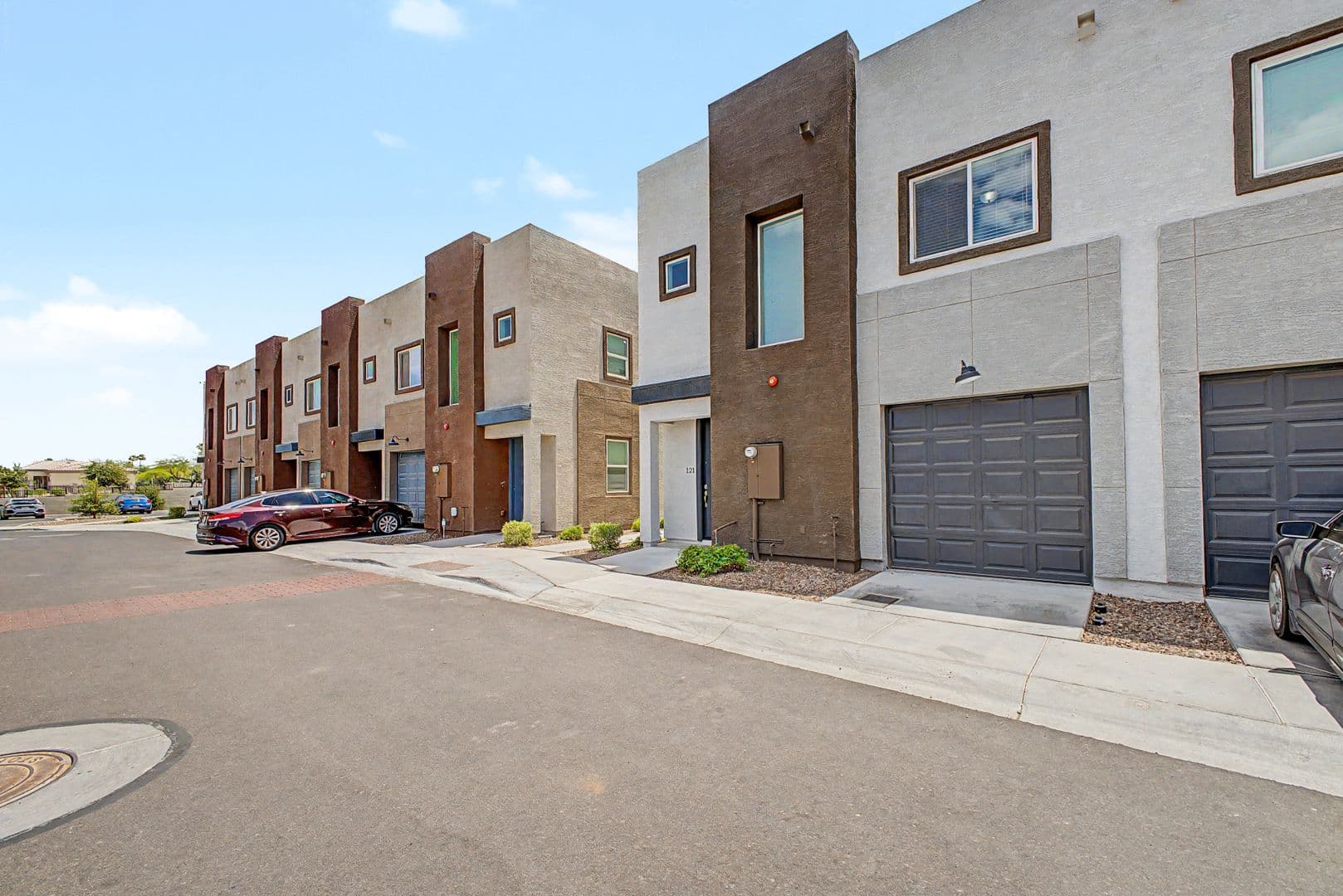 Phoenix Apartment: 8350 South Central Avenue