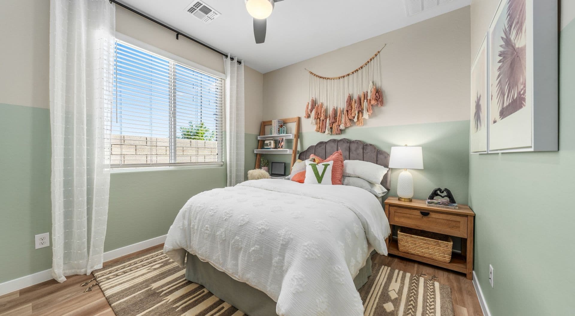 Phoenix Townhome: 4751 W Southern Ave