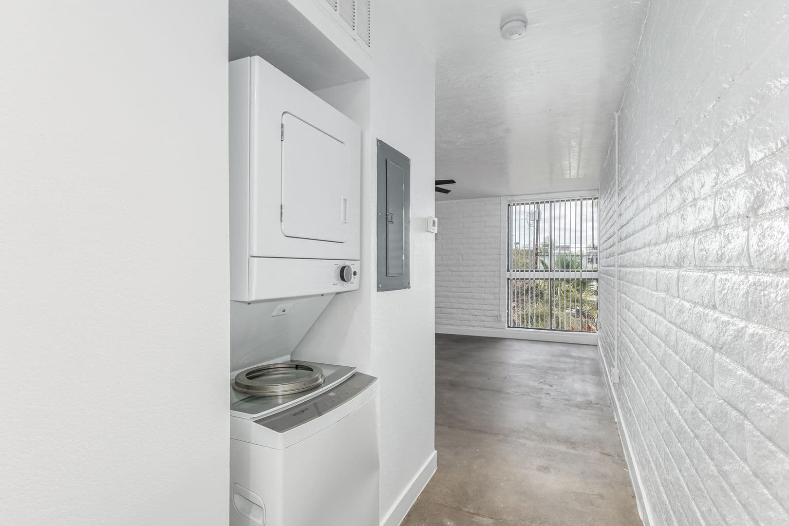 Phoenix Apartment: 328 E. Willetta Street