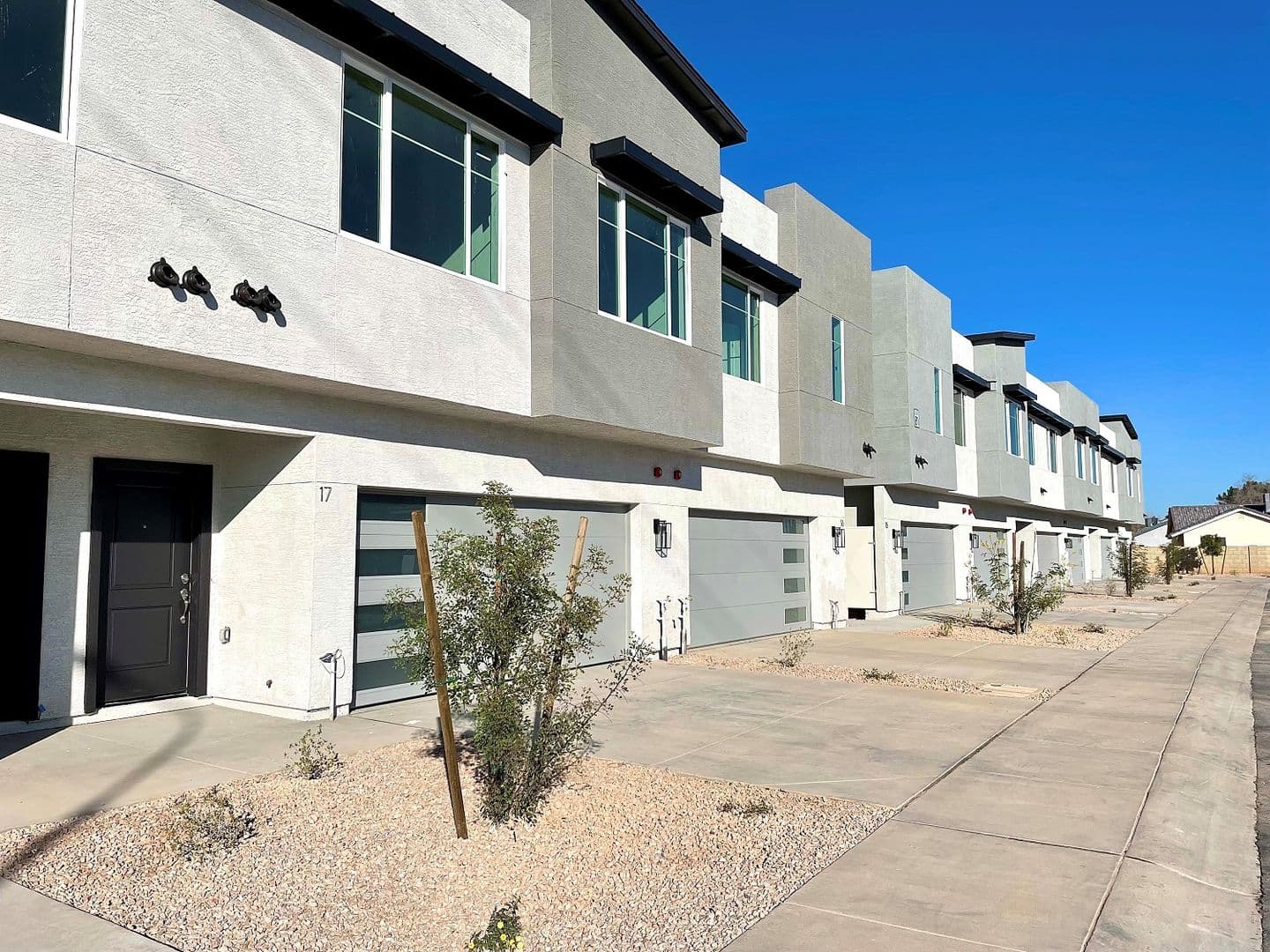Chandler Townhome: 701 N McQueen Rd