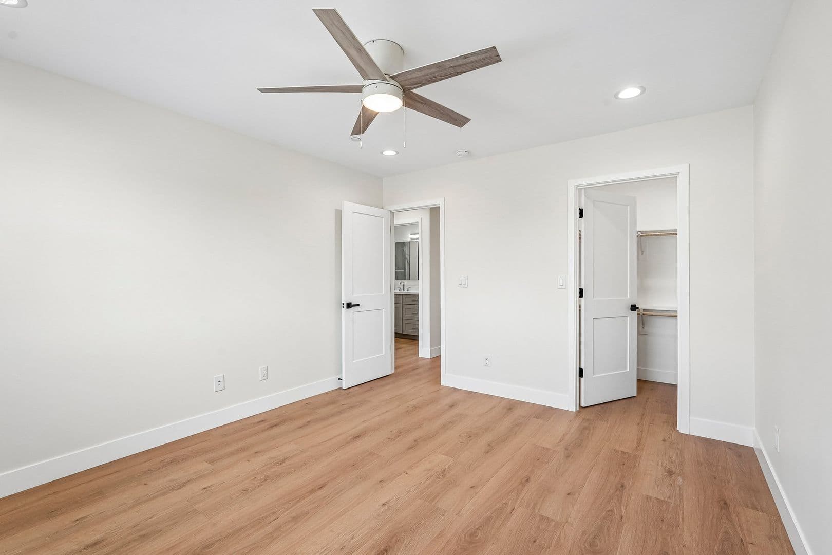 Phoenix Townhome: 2002 E Eugie Terrace