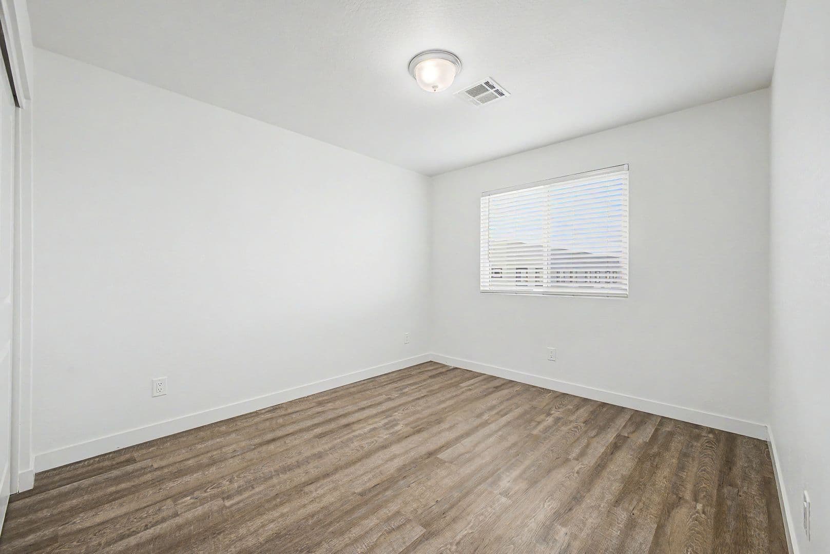 Phoenix Apartment: 8350 South Central Avenue