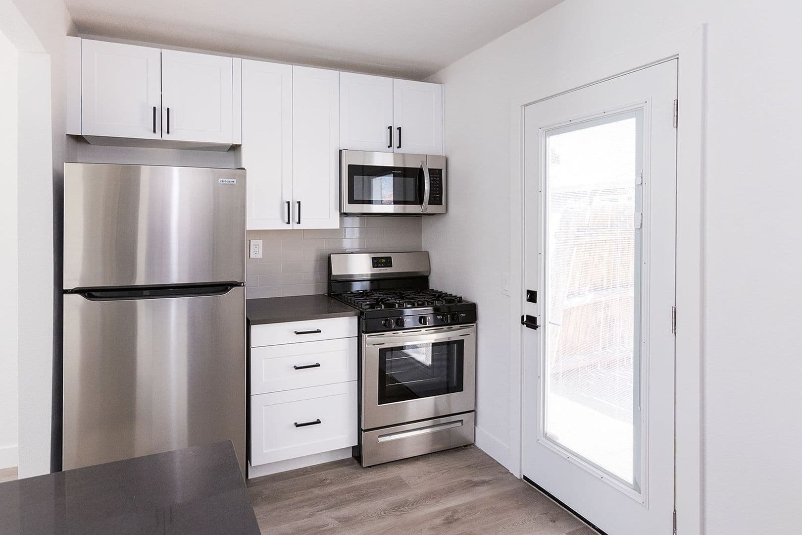 Phoenix Apartment: 833 E Turney Ave