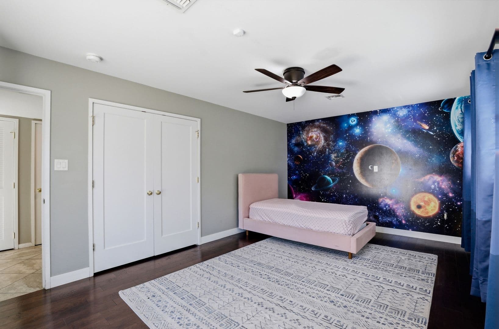 Phoenix House: 2939 North Manor Drive
