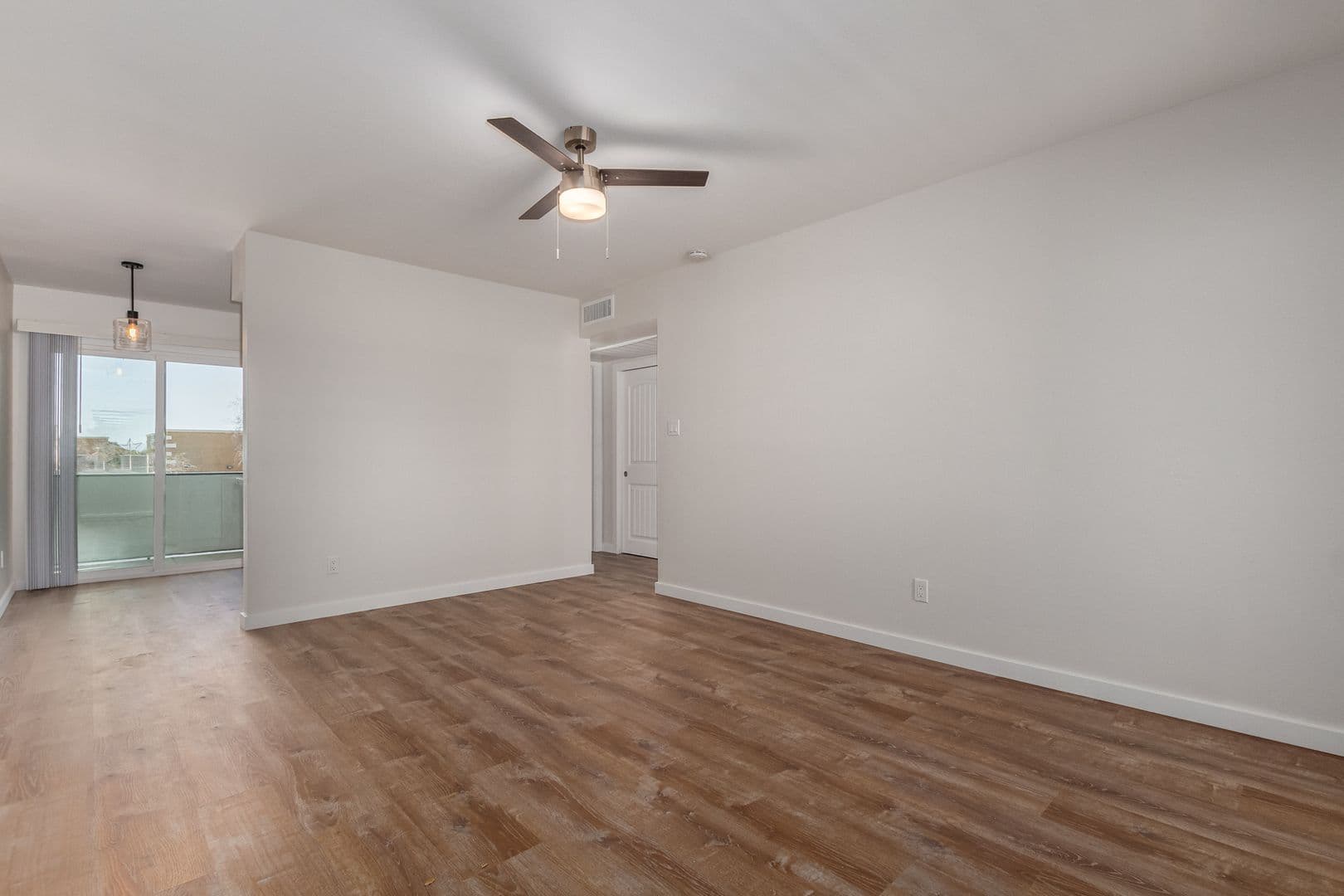 Scottsdale, Apartment: 7602 E Polk St