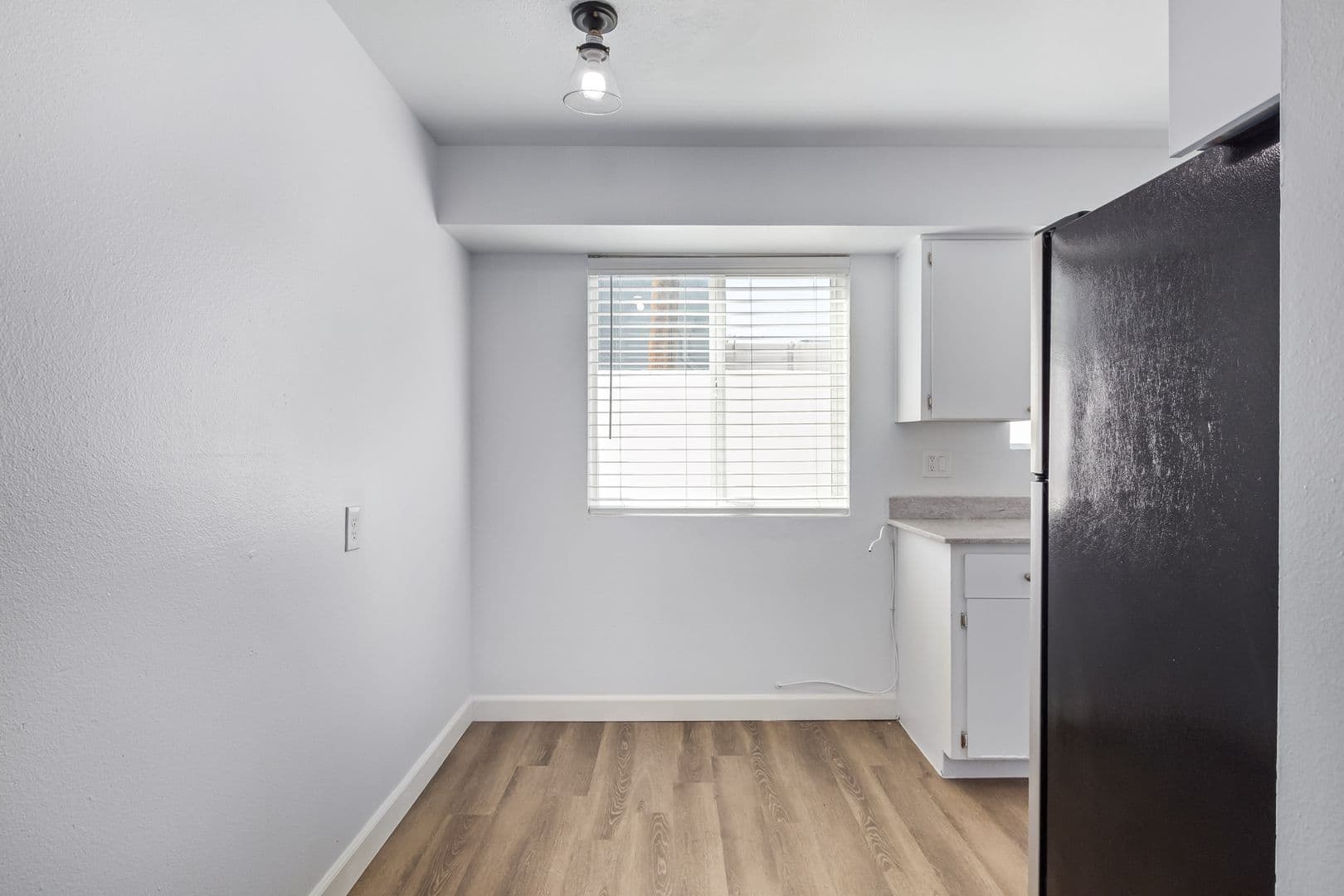 Phoenix Apartment: 2922 N 35th St