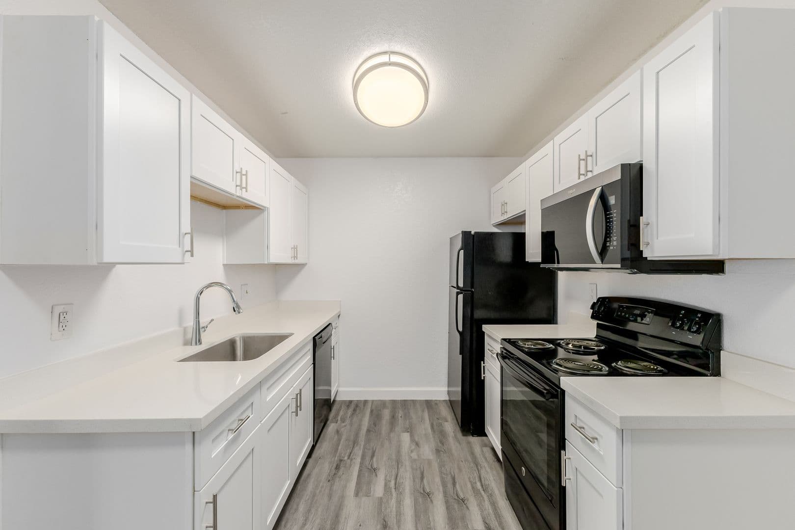 Phoenix Apartment: 27 E Corona Ave