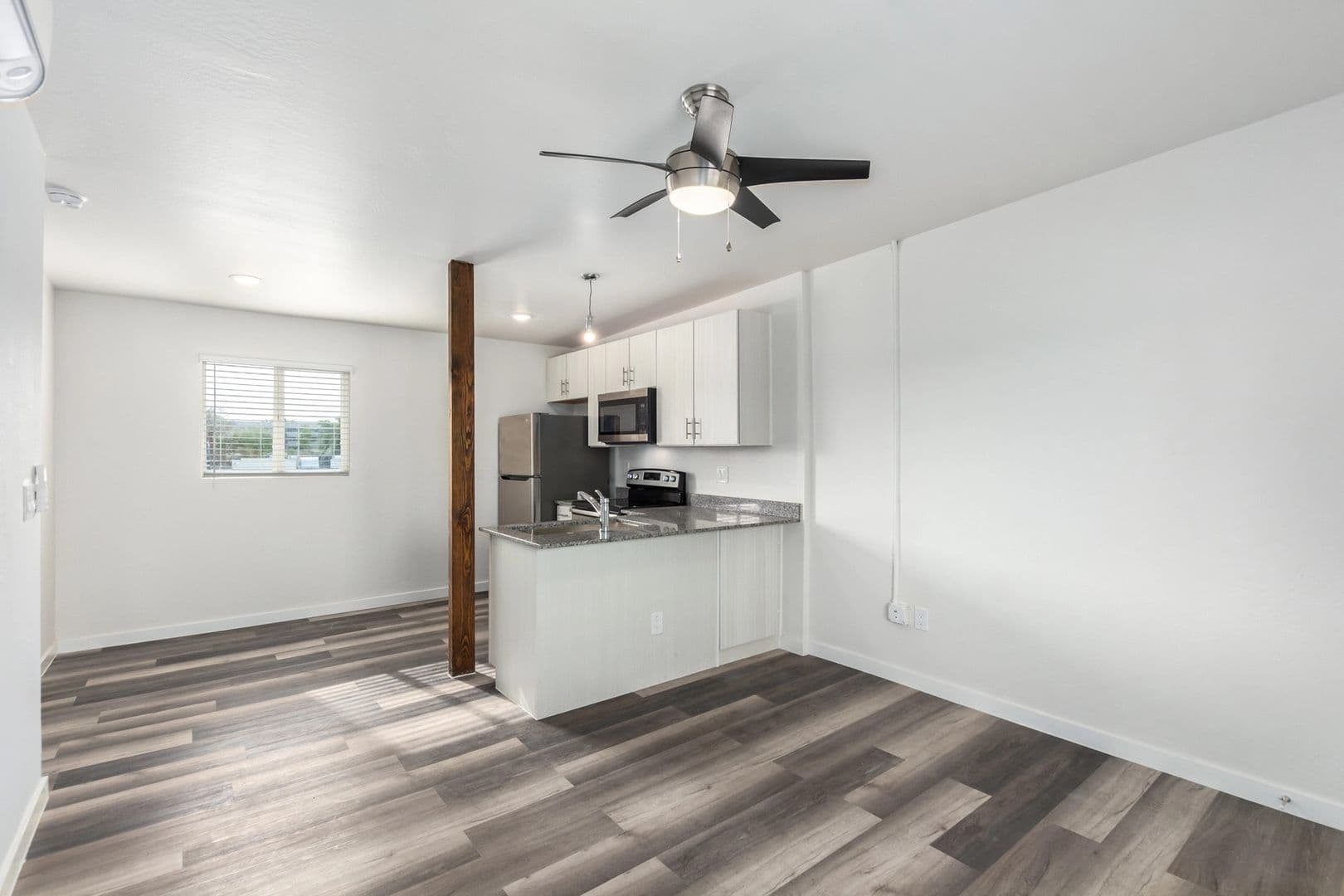 Phoenix Apartment: 4238 N 17th Street