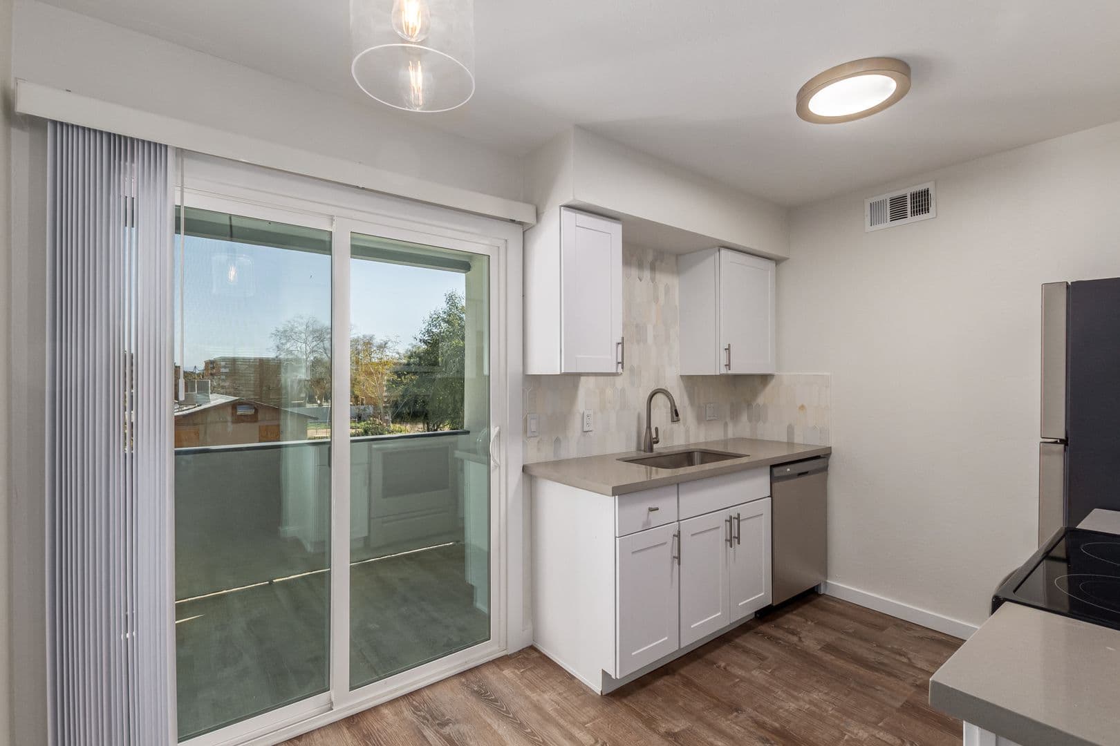 Scottsdale, Apartment: 7602 E Polk St