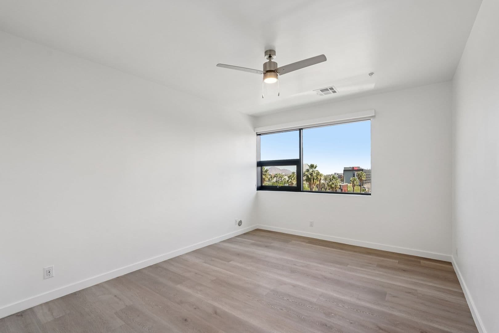 Phoenix Apartment: 1030 North 1st Street