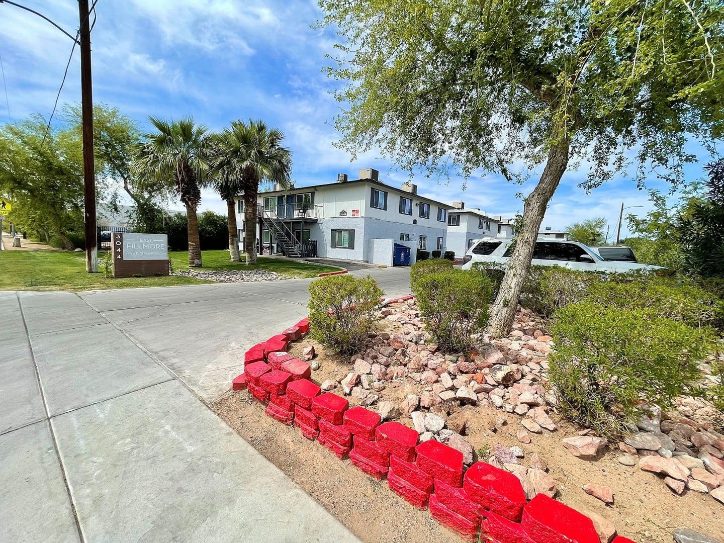 Phoenix Apartment: 3044 East Fillmore Street