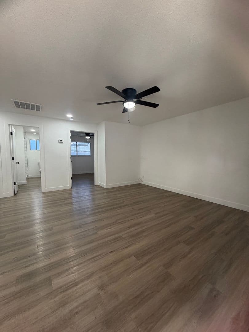 Phoenix Apartment: 4332 North 21st Street