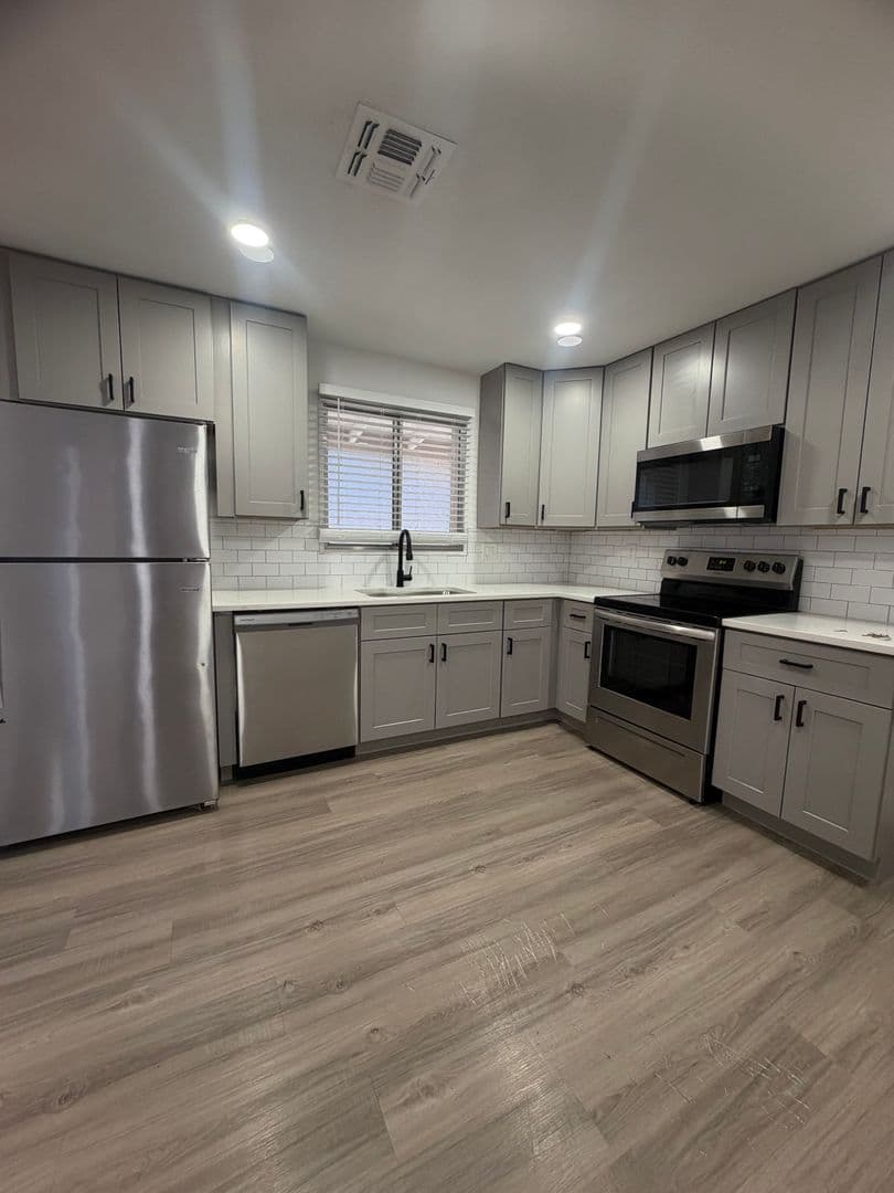 Phoenix Apartment: 4332 North 21st Street
