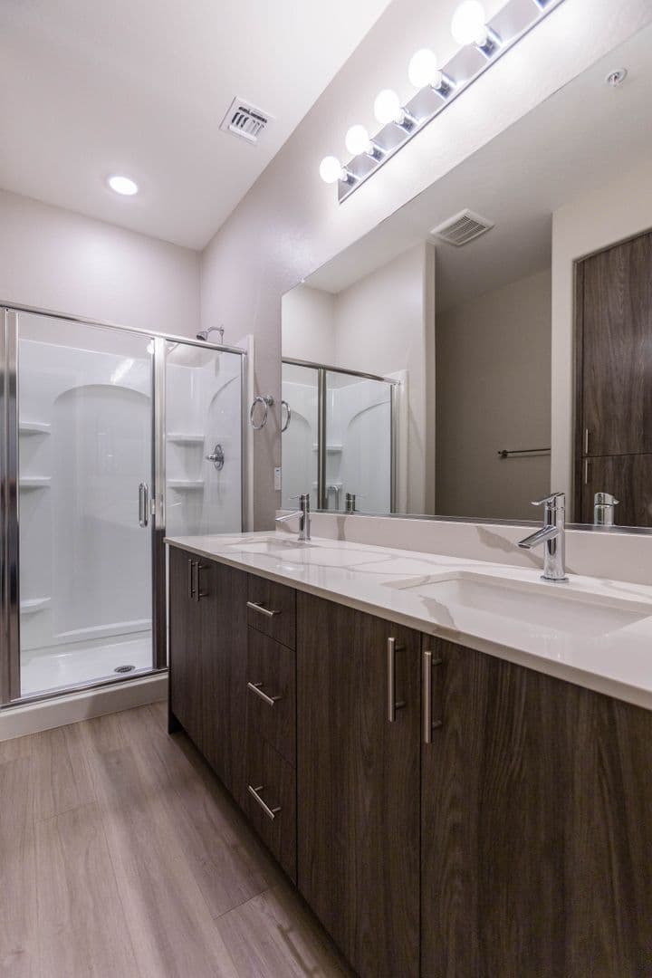 Phoenix Apartment: 2335 E Utopia Rd